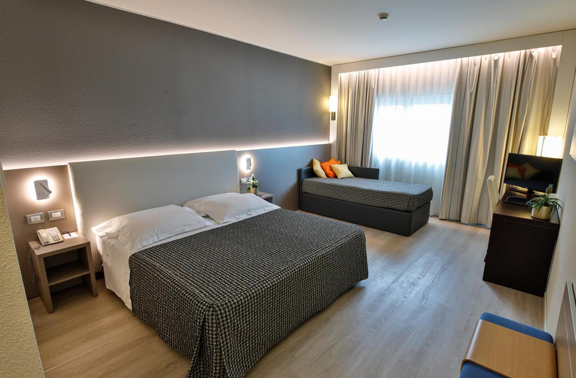 The Sydney Hotel Bolonia Exterior foto