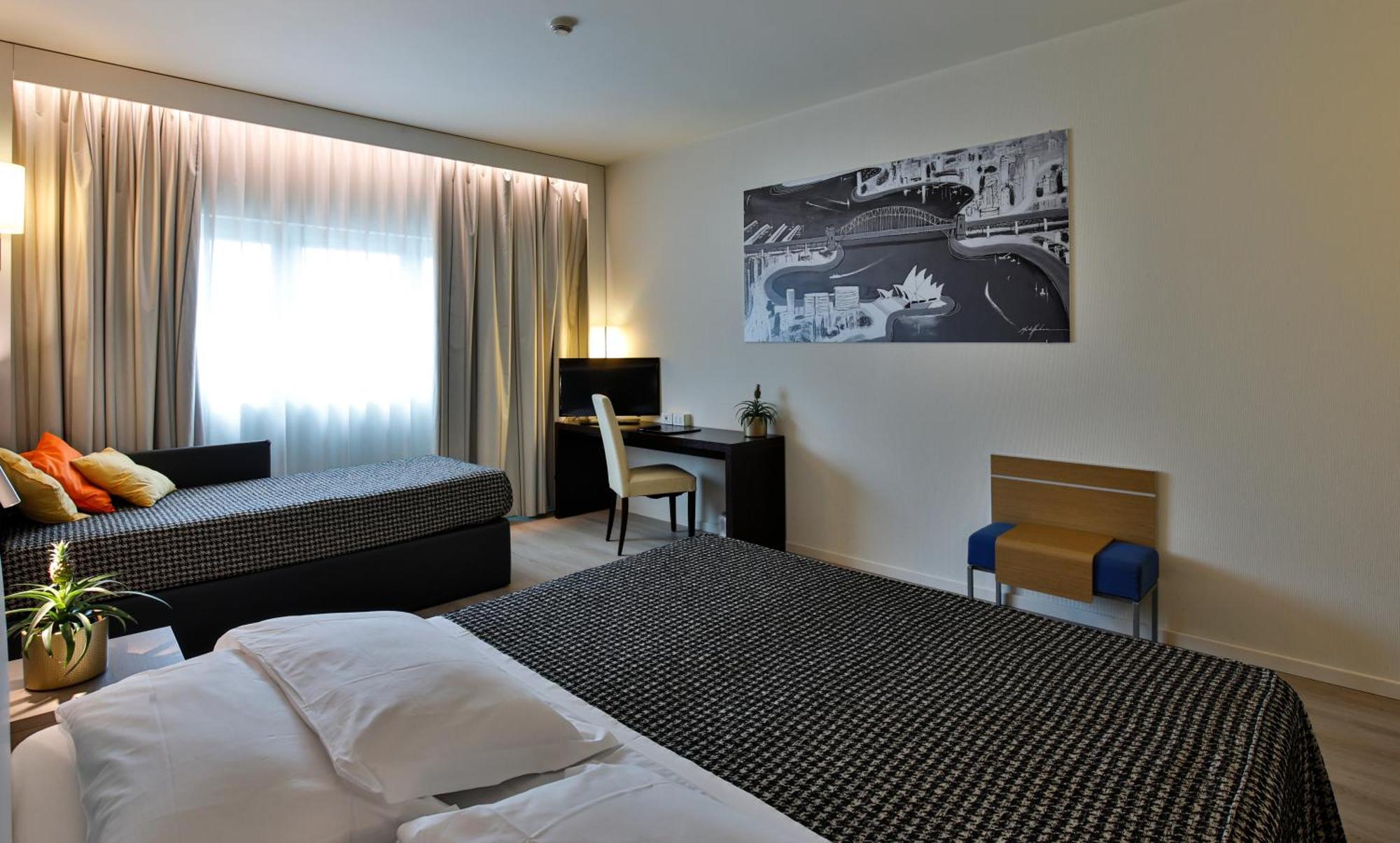 The Sydney Hotel Bolonia Exterior foto