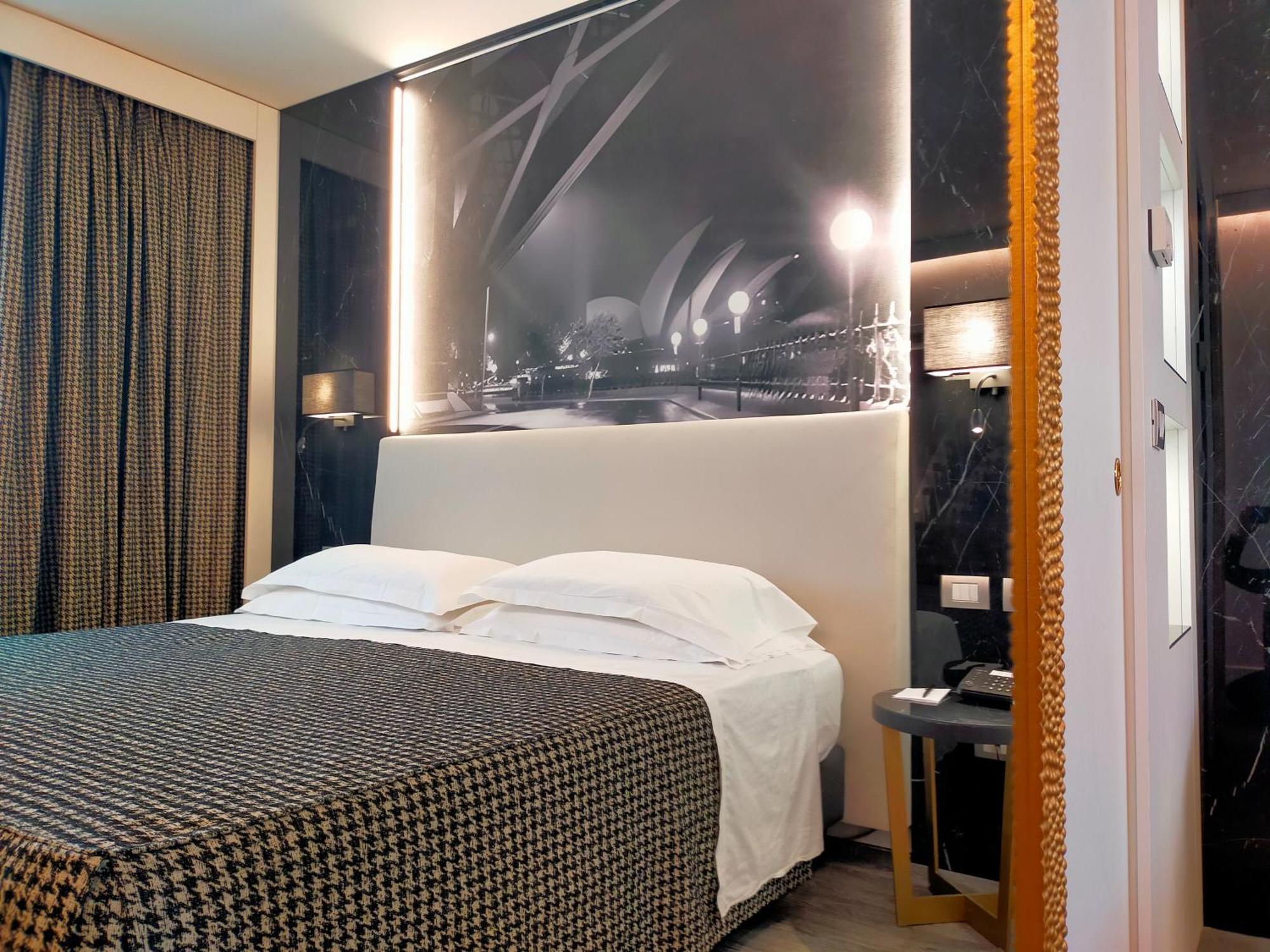 The Sydney Hotel Bolonia Exterior foto